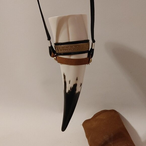 Loot Crate Exclusive Chronicle VIKINGS 1:2 Scale Floki Drink Mug Horn Cup BNIP - Picture 1 of 5